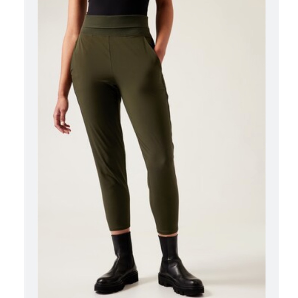 BNWT Athleta NOLITA Slim Tapered Crop Pant -sz 6